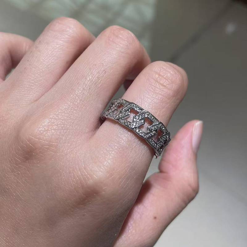 时尚风排戒S925银镀白金定制选款副石莫桑钻0.77ct